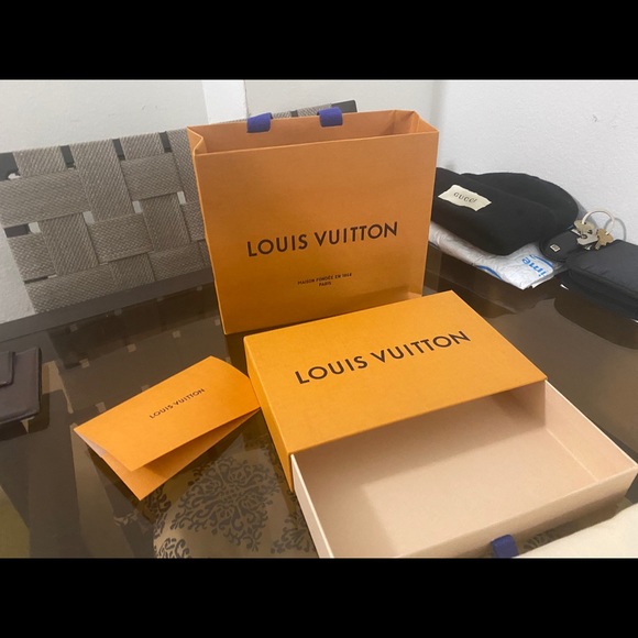 Mini pochette in monogram - Picture 2 of 16